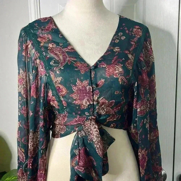 Band of the free - River Deep Pine Paisley Tie Front Crop Top Size XS - Picture 12 of 17